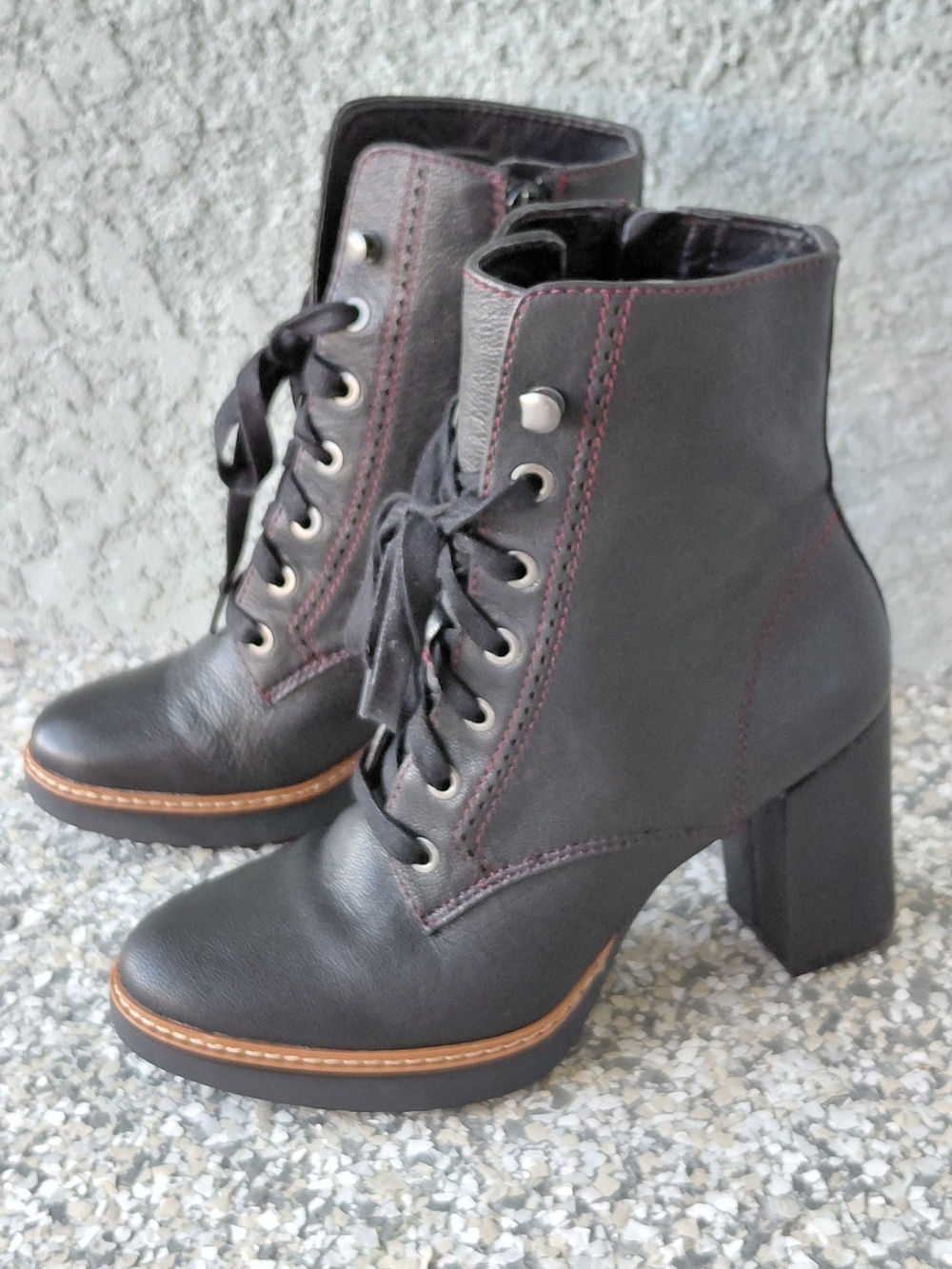 Naturalizer Leather Combat Style Ankle Boots Black Block Heel Lug Sole Size 6